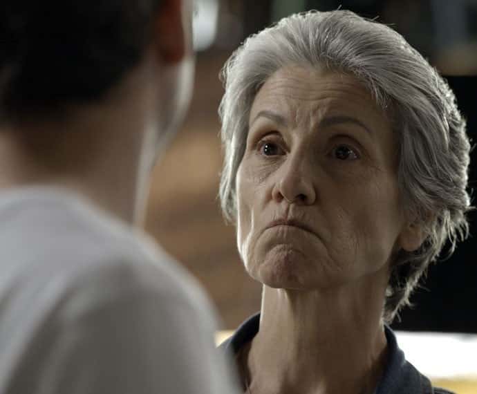 Djanira ameaça Romero (Foto: TV Globo)