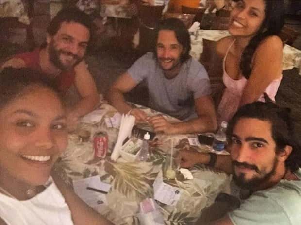 Rodrigo Santoro e Rodrigo Lombardi em cidade nordestina (Foto: Reprodução/Instagram)