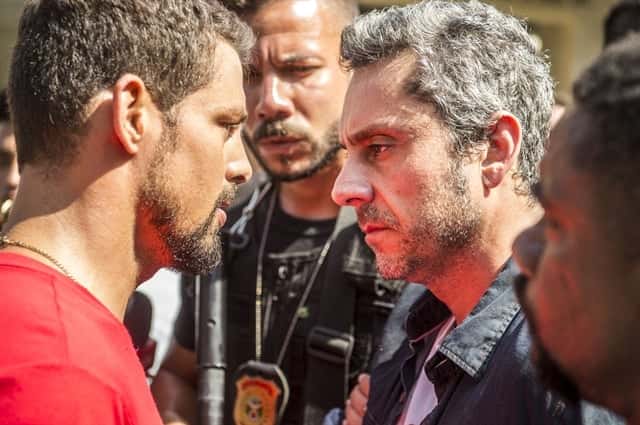 Romero (Alexandre Nero) e Juliano (Cauã Reymond) em cena de "A Regra do Jogo" (Foto: Globo/Renato Rocha Miranda)