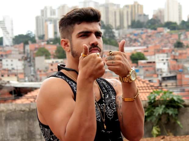 Caio Castro em "I Love Paraisópolis" (Foto: Divulgação)
