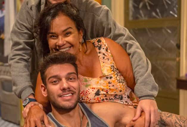 A atriz e o cantor não estão em um clima agradável (Foto: Renato Rocha Miranda/TV Globo)