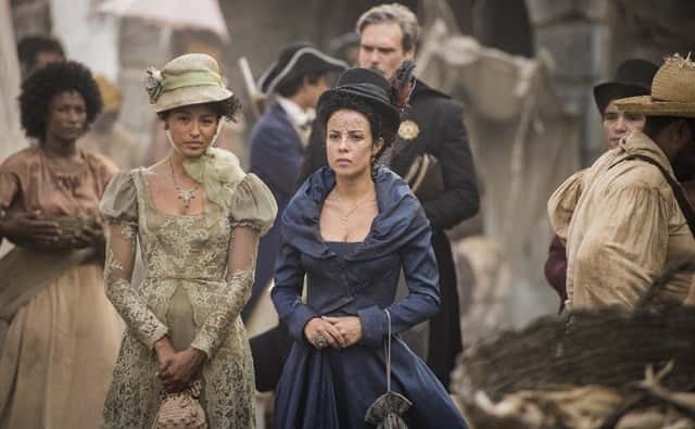Joaquina (Andreia Horta) e Bertoleza (Sheron Menezes) em cena de "Liberdade Liberdade" (Foto: Globo/João Cotta)