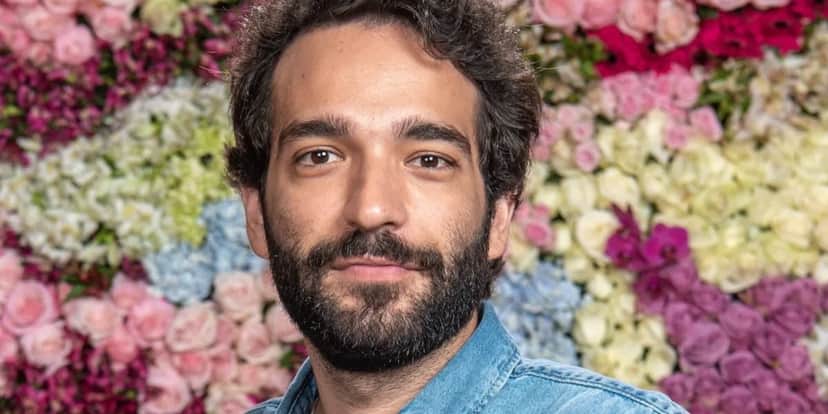 Humberto Carrão abriu o jogo sobre possível romance gay (Reprodução - Globo) Humberto Carrão abriu o jogo sobre possível romance gay (Reprodução - Globo)