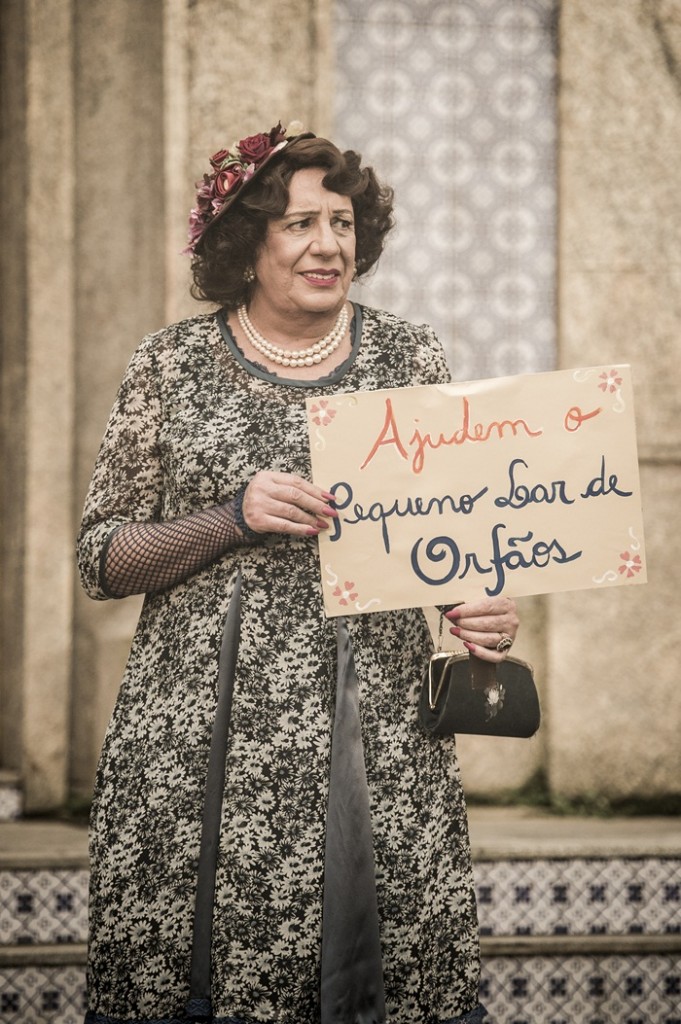 Pancrácio ( Marco Nanini ) vestido de mulher (Foto: Globo/João Cotta)