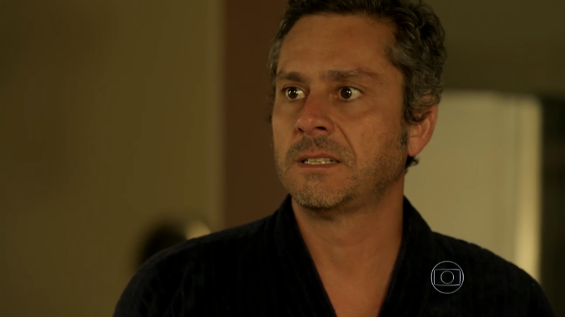 Romero (Alexandre Nero) em cena de "A Regra do Jogo" (Foto: Reprodução/Globo)