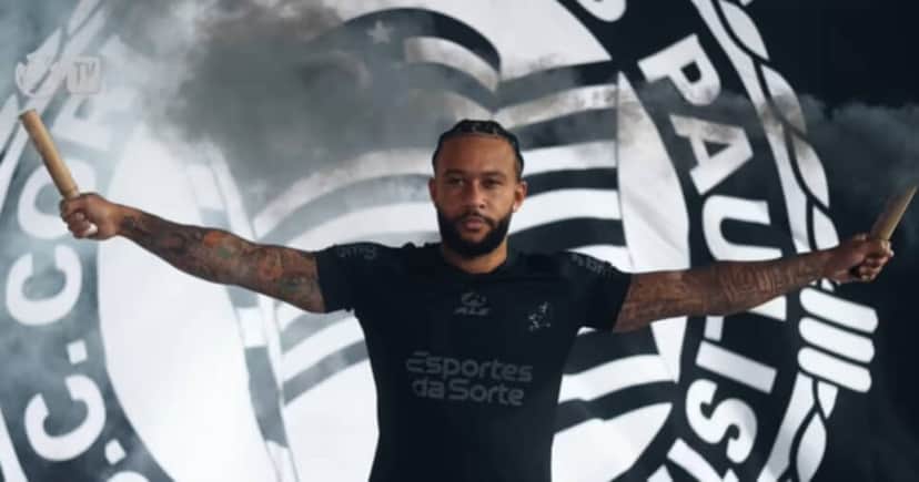 Depay no Corinthians (Foto: Corinthians TV) Depay no Corinthians (Foto: Corinthians TV)